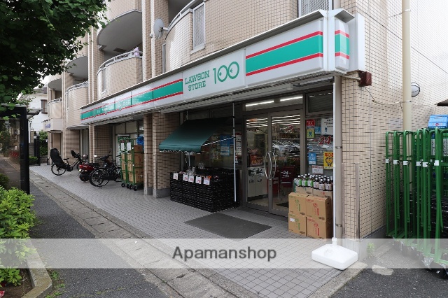 コンビニ　ローソンストア１００（コンビニ）まで300m
