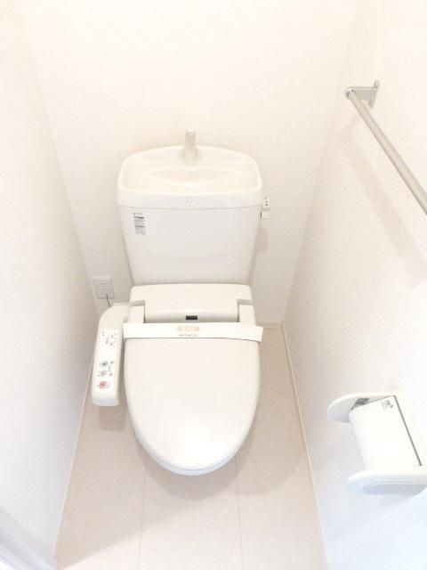 トイレ　★温水洗浄便座です★