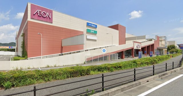 スーパー　イオン加西北条店（スーパー）まで687m