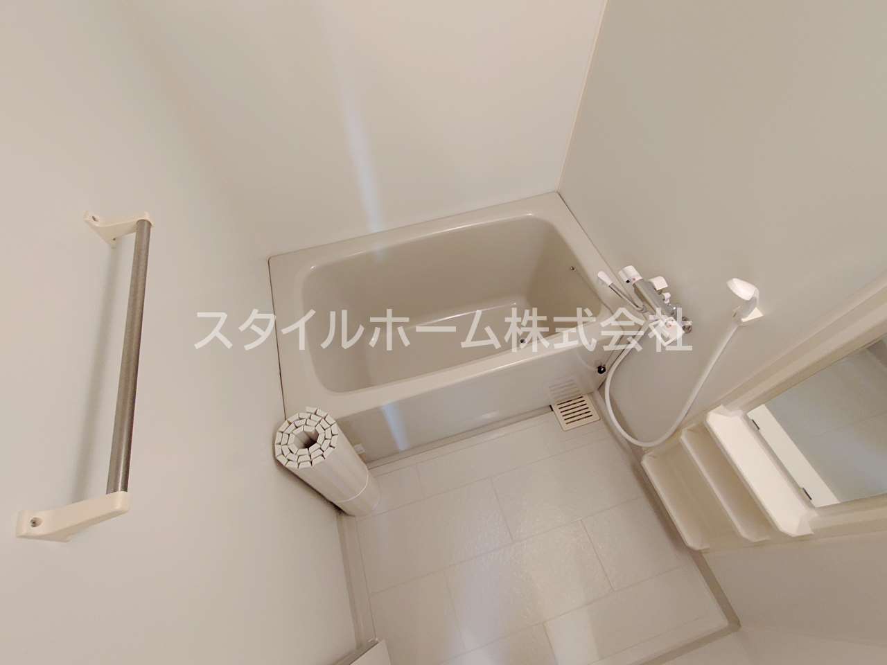 バス・シャワールーム　別部屋写真です。