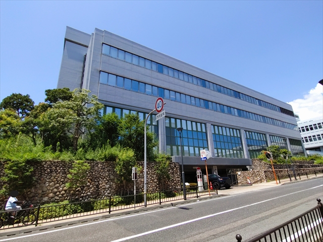 役所　芦屋市役所（役所）まで1226m