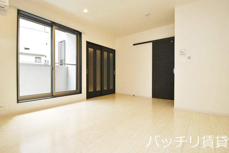 居室・リビング　画像は同型イメージの為、現況を優先いたします。