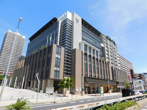 役所　神戸市灘区役所（役所）まで564m
