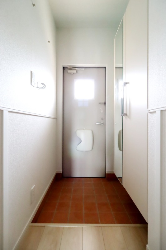 玄関　図面と現状に相違がある場合には現状を優先