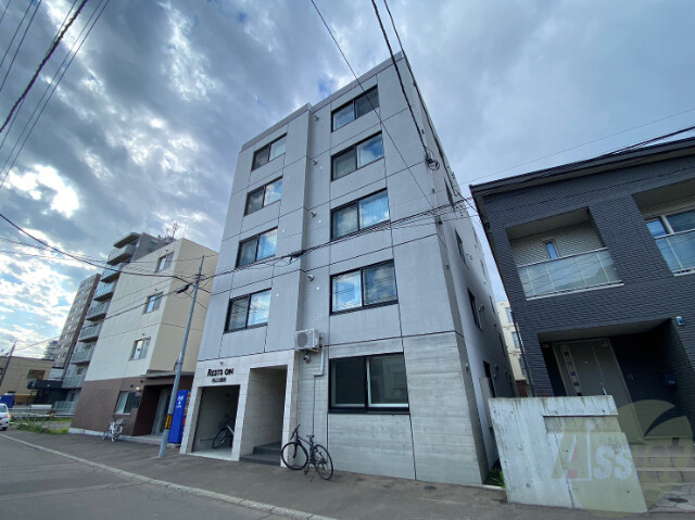 建物外観　札幌市中央区南８条西「Ｒｅｓｔｓｏｎ旭山公園通」