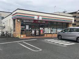 コンビニ　セブンイレブン 名古屋比良1丁目店（コンビニ）まで555m