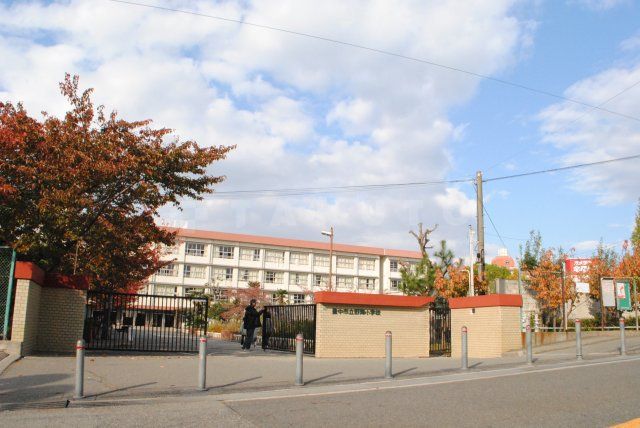 小学校　豊中市立　野畑小学校（小学校）まで524m