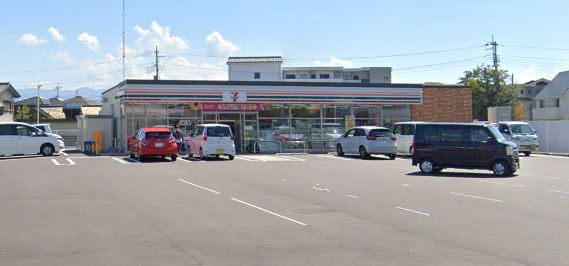 コンビニ　セブンイレブン 甲府貢川2丁目店（コンビニ）まで421m