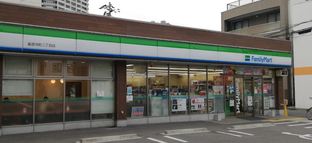 コンビニ　ファミリーマート 善源寺町二丁目店（コンビニ）まで226m