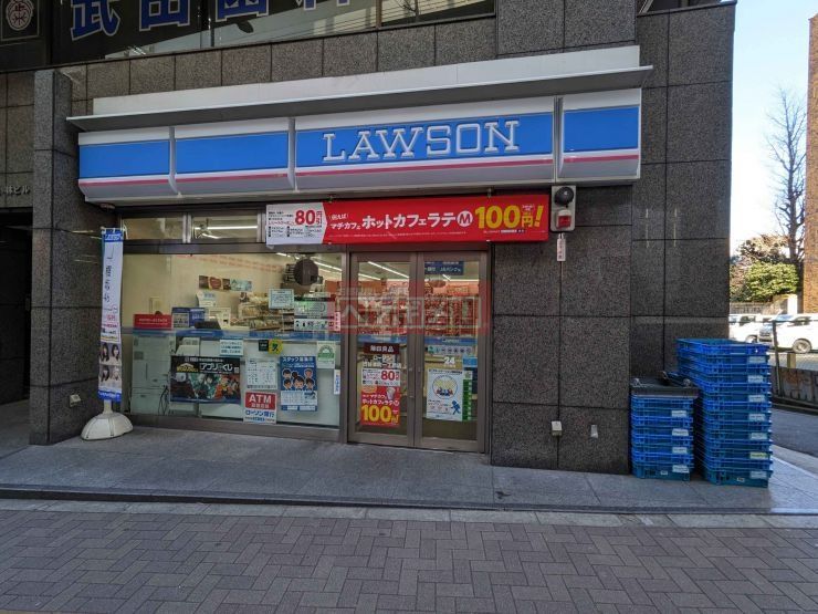 コンビニ　ローソン渋谷本町一丁目店（コンビニ）まで210m