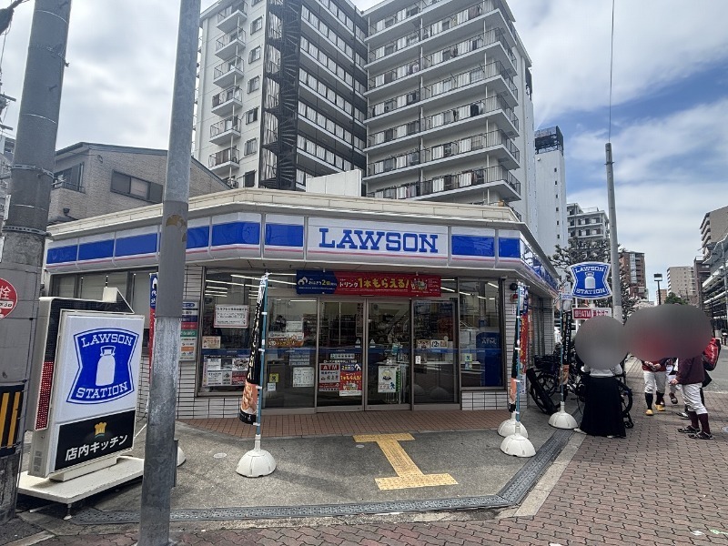 コンビニ　ローソン城東中央三丁目店（コンビニ）まで201m