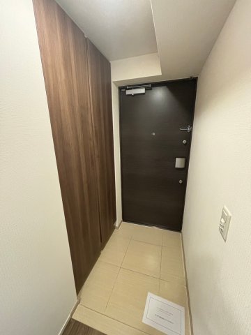玄関　収納もある玄関です