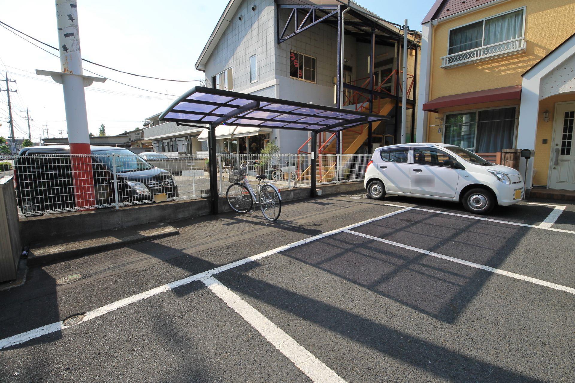 その他共有部分　屋根付きの駐輪場あり◎