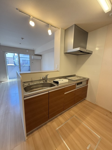 キッチン　別部屋参考写真です