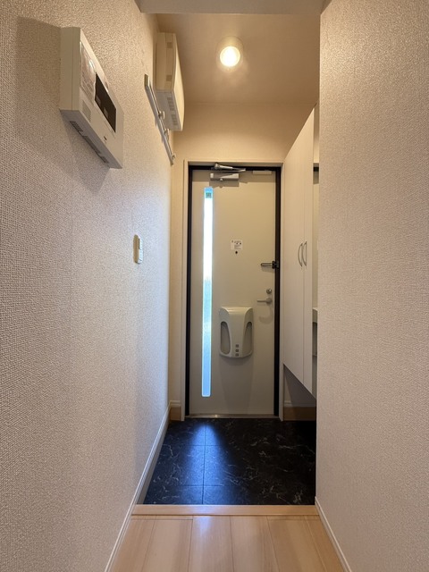 玄関　別部屋参考写真です