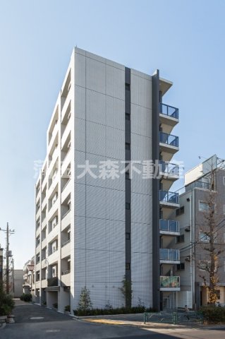 建物外観　2016年11月築　RC鉄筋コンクリート造地上8階建て総戸数