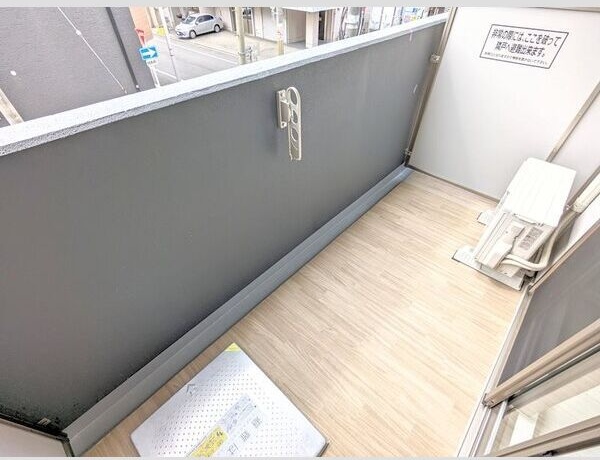 バルコニー