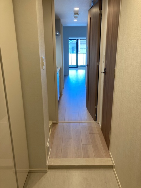 玄関　※写真は同タイプ住戸です。
