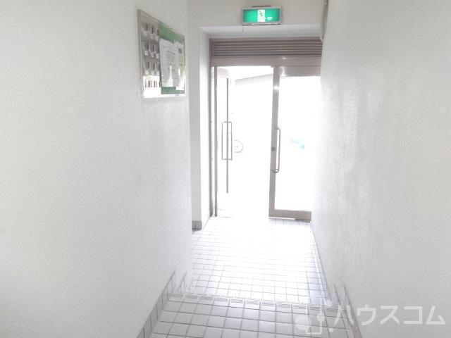 エントランス　清潔感があります♪