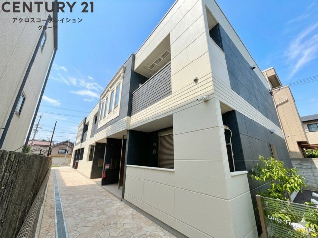 建物外観　TVインターホン付きです☆