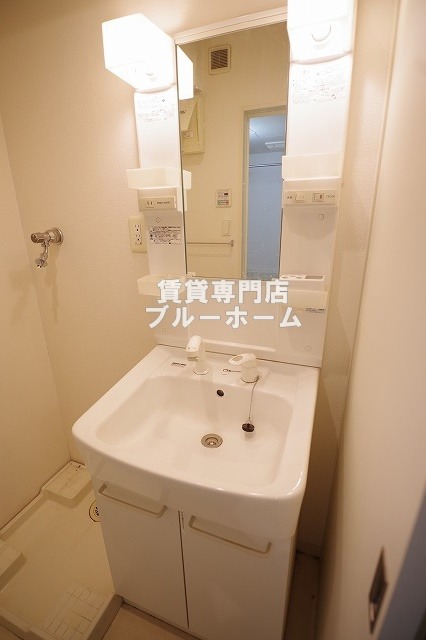 洗面設備　独立洗面台あります！