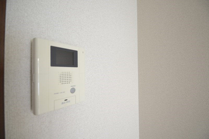 セキュリティ　来客安心のモニターフォン設置済み