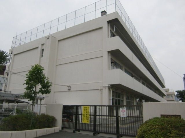小学校　稲荷木小学校（小学校）まで189m