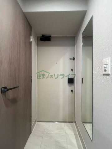 クレストコート中野富士見町の玄関写真
