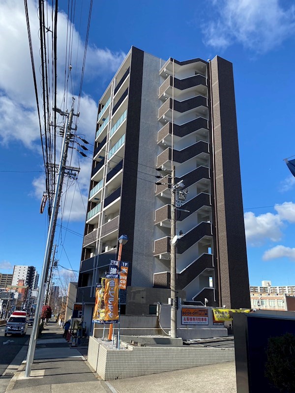 建物外観　外観（足場が取れました！）