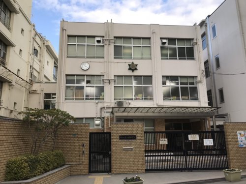 中学校　大阪市立東三国中学校（中学校）まで514m