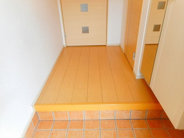 玄関　落ち着いた玄関です