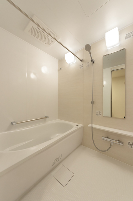 バス・シャワールーム　※写真は同タイプ住戸です。