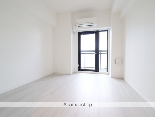 S・RESIDENCE千里丘の居間写真