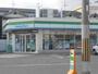 コンビニ　ファミリーマート東大阪衣摺店（コンビニ）まで363m