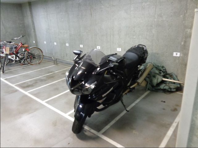 駐車場　駐輪場です