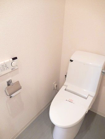 トイレ　落ち着いたトイレです