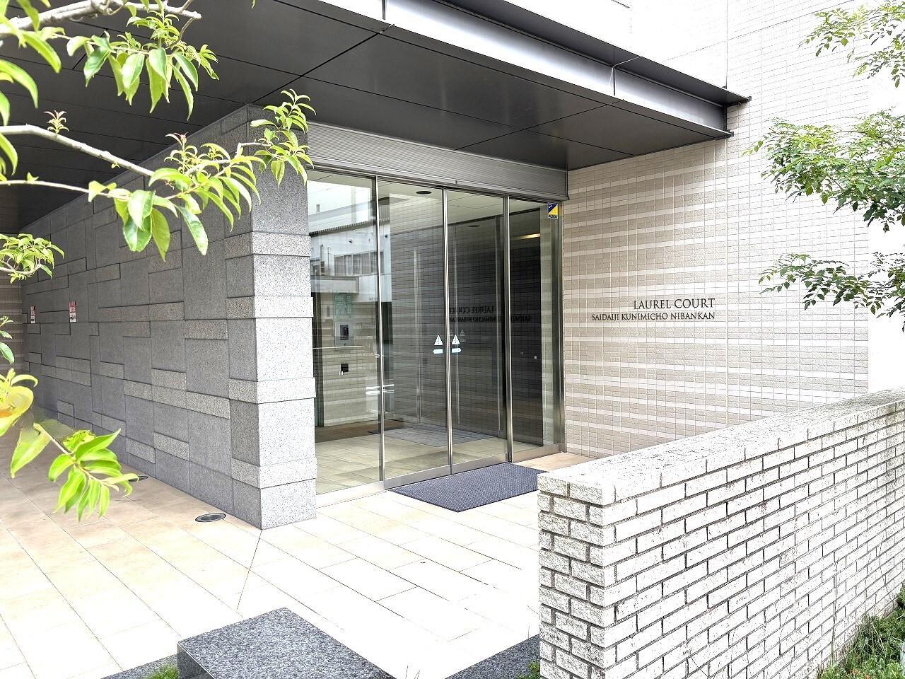 ローレルコート西大寺国見町 弐番館の外観写真