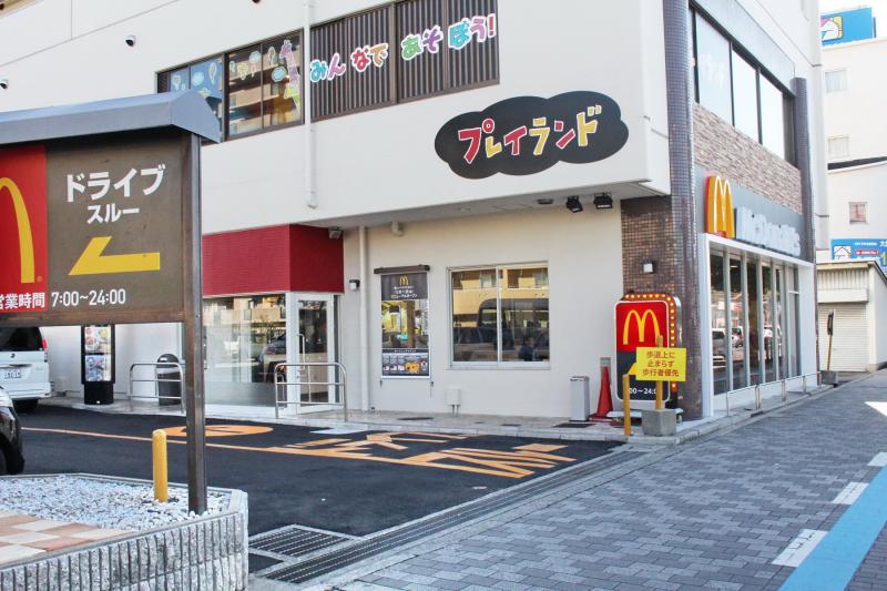 飲食店　マクドナルド 北花田店（飲食店）まで433m