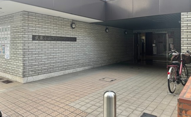 エントランス　エントランス