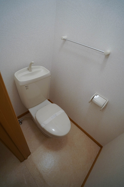 トイレ　同じ建物の別のお部屋