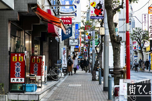 ショッピングセンター　三軒茶屋銀座商店街（ショッピングセンター）まで129m