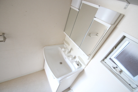 洗面設備　※別部屋の写真です