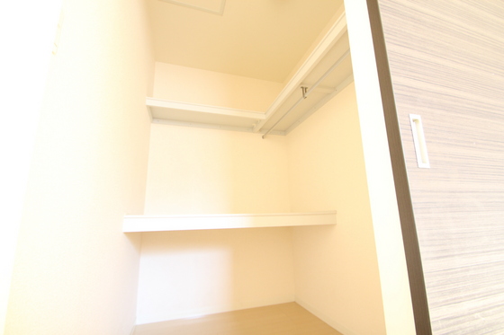 収納　※別部屋の写真です