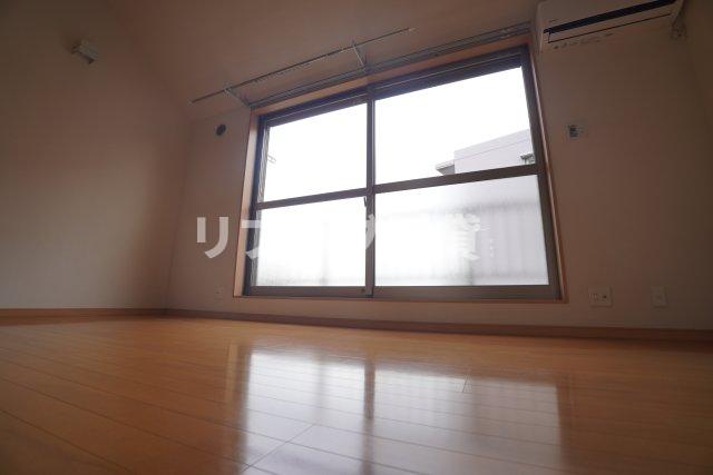 ＪＲ内房線 本千葉駅 徒歩15分 2階建 築17年の居間写真