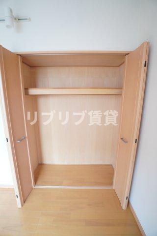 ＪＲ内房線 本千葉駅 徒歩15分 2階建 築17年の内装写真