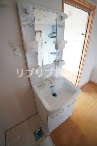 ＪＲ内房線 本千葉駅 徒歩15分 2階建 築17年の内装写真