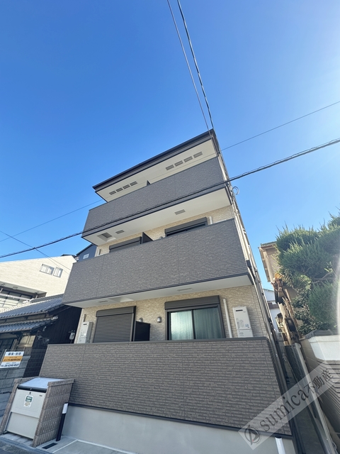 建物外観　ワンちゃん猫ちゃんと一緒に暮らせるお家です♪♪