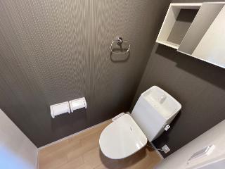 新発田市富塚町2丁目新築アパートのトイレ写真