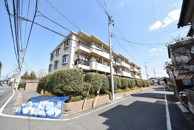 都営大江戸線 光が丘駅 徒歩16分 3階建 築34年の外観写真
