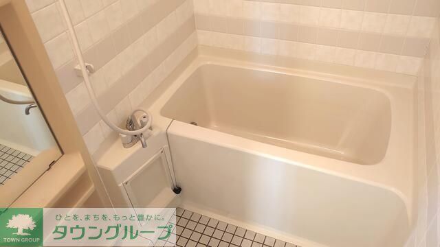 都営大江戸線 光が丘駅 徒歩16分 3階建 築34年の風呂写真